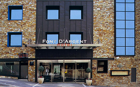 Font DArgent Pas De La Casa 4*