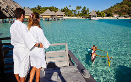 Intercontinental bora bora le Moana couple