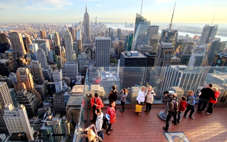 Na Top Of The Rock prihodyat tol ko parami
