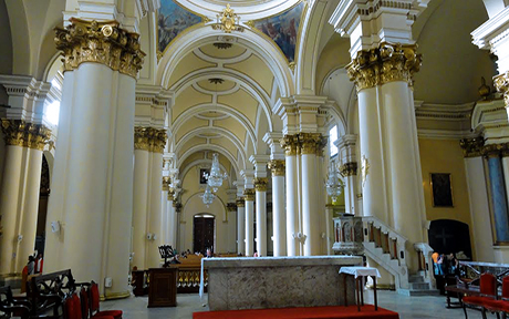Cathedral interior Bogota 460x288