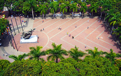 Plaza Bolivar Pereira Colombia460x288