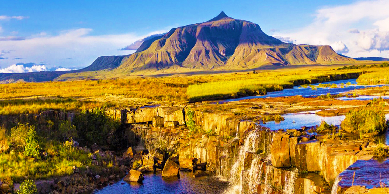 Venezuela Handpicked Lagoon Landscape1500x750