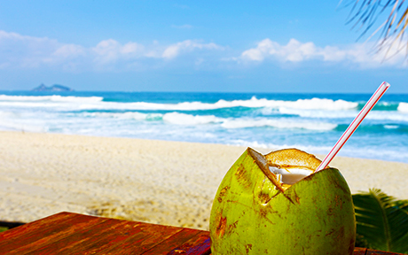 o BEACH DRINKING460x288