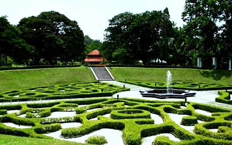 Lake garden
