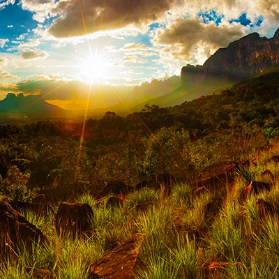 mountain-grass-venezuela-sunlight-rock400x400