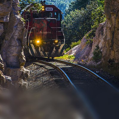 putishestvie_v_oblakah_goru_taraumara_mednuy_canyon_mal