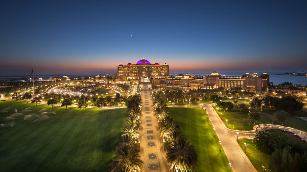 Emirates Palace в Абу-Даби